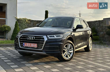 Внедорожник / Кроссовер Audi Q5 2020 в 