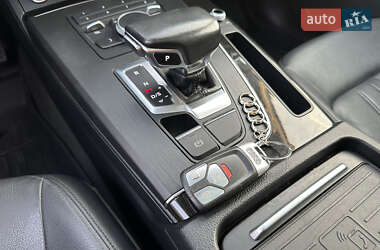Внедорожник / Кроссовер Audi Q5 2020 в 