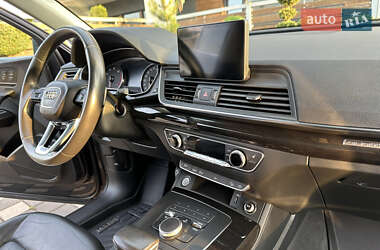 Внедорожник / Кроссовер Audi Q5 2020 в 