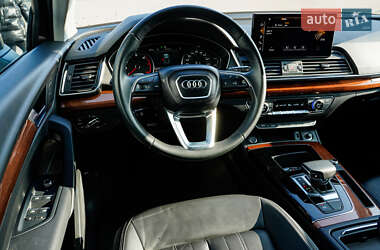 Внедорожник / Кроссовер Audi Q5 2021 в 