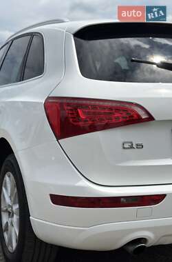 Внедорожник / Кроссовер Audi Q5 2012 в 