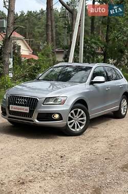 Позашляховик / Кросовер Audi Q5 2015 в Білогородці