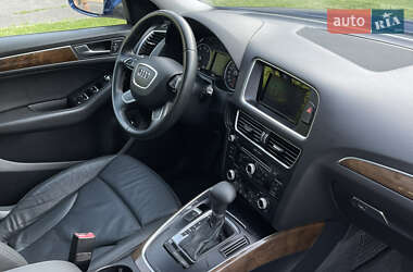 Внедорожник / Кроссовер Audi Q5 2015 в 