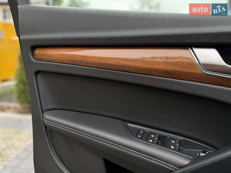 Позашляховик / Кросовер Audi Q5 2020 в Львові