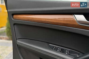Внедорожник / Кроссовер Audi Q5 2020 в 