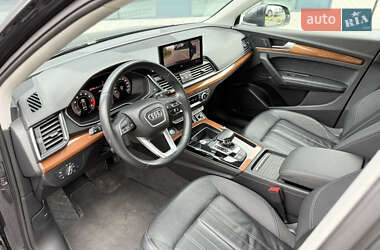 Внедорожник / Кроссовер Audi Q5 2020 в 