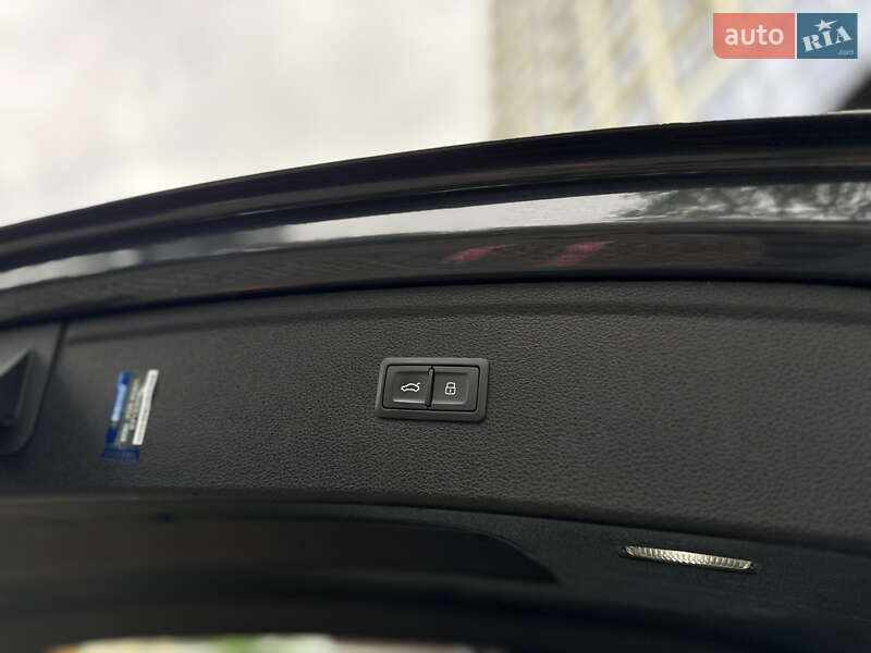 Позашляховик / Кросовер Audi Q5 2020 в Львові