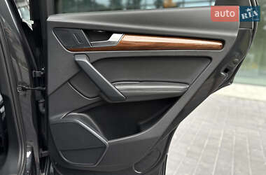 Внедорожник / Кроссовер Audi Q5 2020 в 