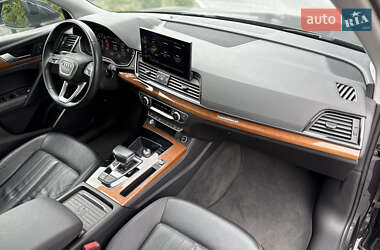 Внедорожник / Кроссовер Audi Q5 2020 в 