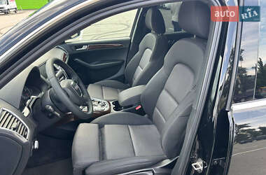 Позашляховик / Кросовер Audi Q5 2011 в 