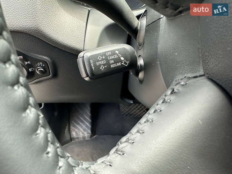 Позашляховик / Кросовер Audi Q5 2011 в Києві
