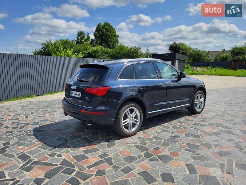 Позашляховик / Кросовер Audi Q5 2016 в Житомирі