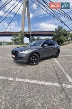 Внедорожник / Кроссовер Audi Q5 2018 в Киеве