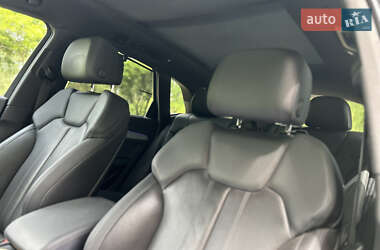 Внедорожник / Кроссовер Audi Q5 2017 в 