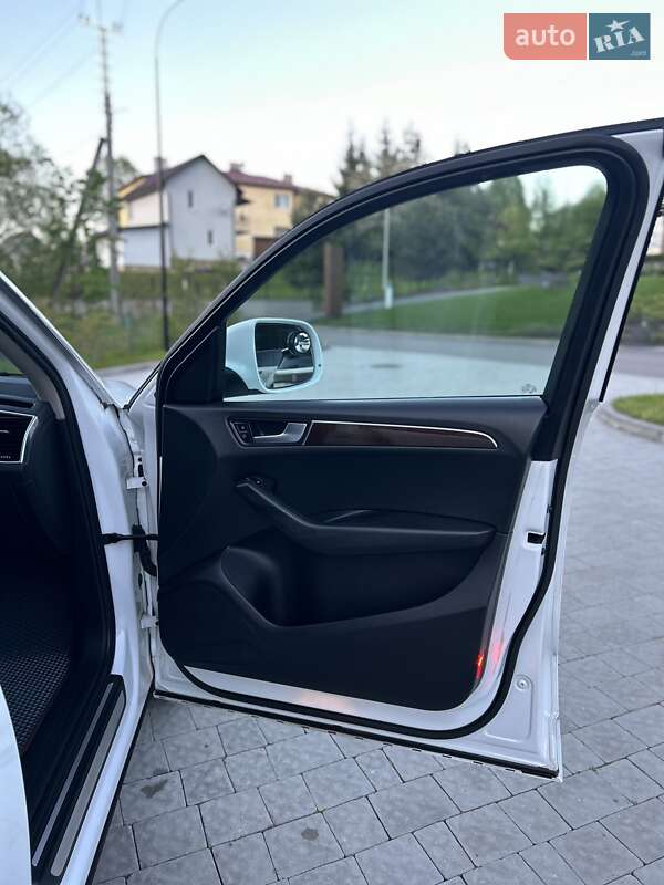 Внедорожник / Кроссовер Audi Q5 2011 в Дрогобыче