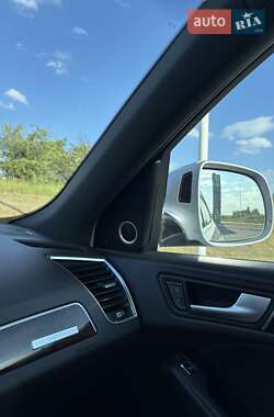 Позашляховик / Кросовер Audi Q5 2014 в 