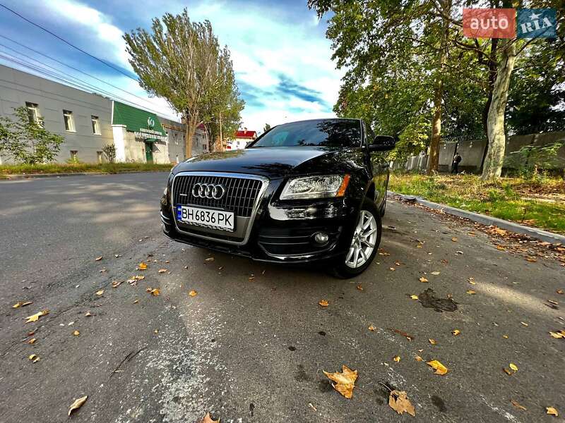 Внедорожник / Кроссовер Audi Q5 2010 в 