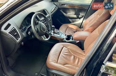 Внедорожник / Кроссовер Audi Q5 2010 в 
