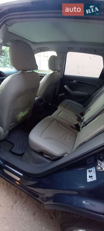Внедорожник / Кроссовер Audi Q5 2010 в Виноградове