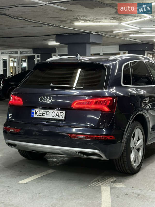 Внедорожник / Кроссовер Audi Q5 2017 в Одессе