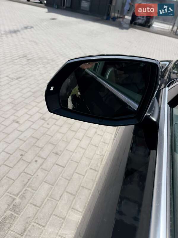 Внедорожник / Кроссовер Audi Q5 2020 в Тернополе