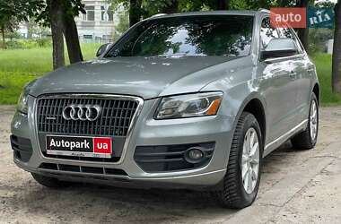 Внедорожник / Кроссовер Audi Q5 2011 в 