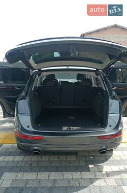 Внедорожник / Кроссовер Audi Q5 2017 в 