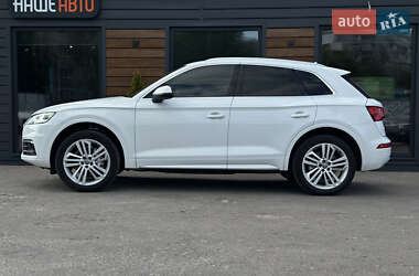 Внедорожник / Кроссовер Audi Q5 2018 в 