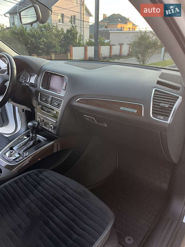 Позашляховик / Кросовер Audi Q5 2015 в Вінниці