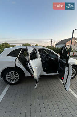 Внедорожник / Кроссовер Audi Q5 2015 в 