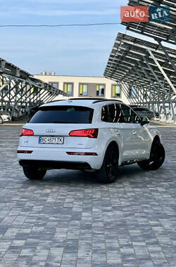 Внедорожник / Кроссовер Audi Q5 2019 в 