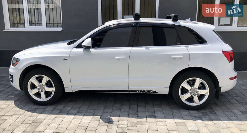 Позашляховик / Кросовер Audi Q5 2012 в Ужгороді