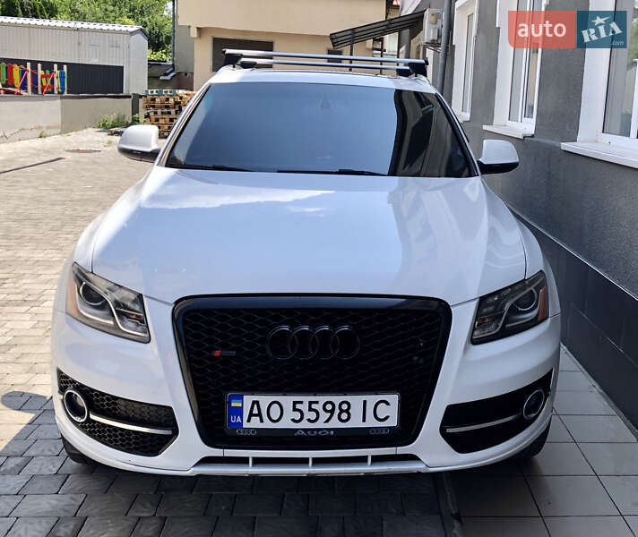 Позашляховик / Кросовер Audi Q5 2012 в Ужгороді