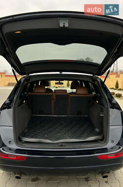 Внедорожник / Кроссовер Audi Q5 2011 в 