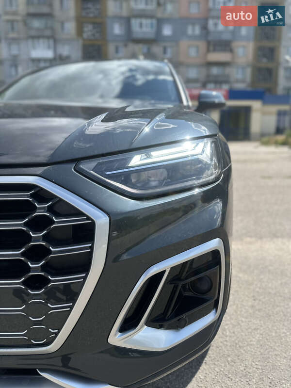 Позашляховик / Кросовер Audi Q5 2021 в Кропивницькому