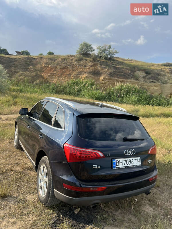 Внедорожник / Кроссовер Audi Q5 2011 в Одессе
