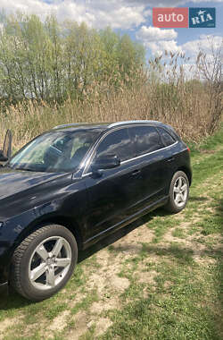 Внедорожник / Кроссовер Audi Q5 2012 в 