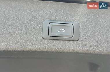 Внедорожник / Кроссовер Audi Q5 2015 в 