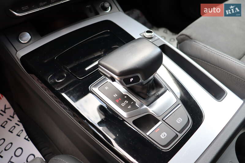 Внедорожник / Кроссовер Audi Q5 2021 в Львове