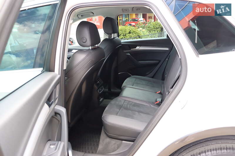 Внедорожник / Кроссовер Audi Q5 2021 в Львове