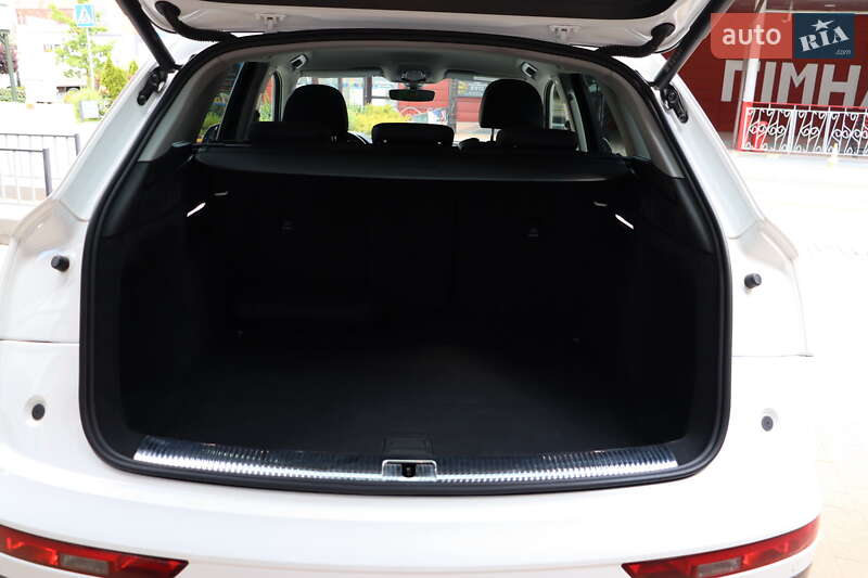 Внедорожник / Кроссовер Audi Q5 2021 в Львове