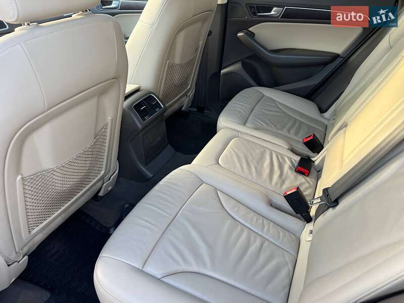 Внедорожник / Кроссовер Audi Q5 2015 в Полтаве