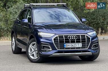 Внедорожник / Кроссовер Audi Q5 2023 в 