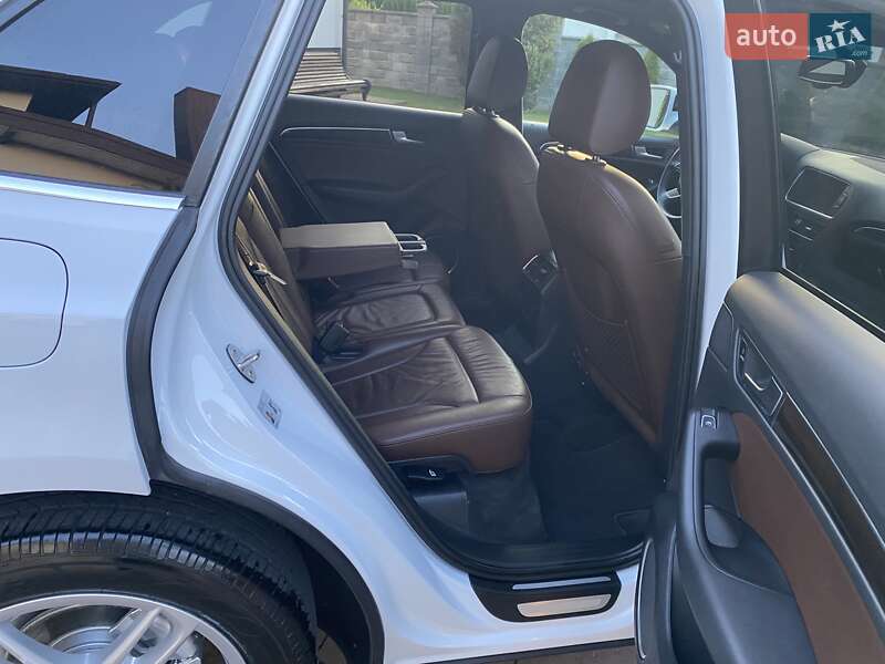 Внедорожник / Кроссовер Audi Q5 2014 в Ровно