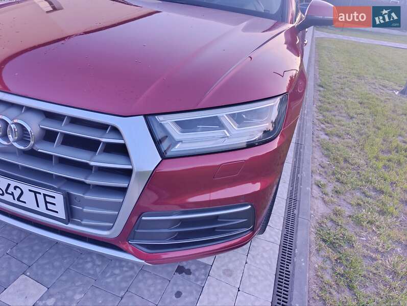 Позашляховик / Кросовер Audi Q5 2018 в Львові