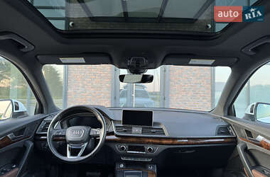 Внедорожник / Кроссовер Audi Q5 2018 в 