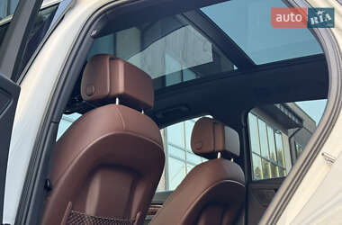 Внедорожник / Кроссовер Audi Q5 2018 в 