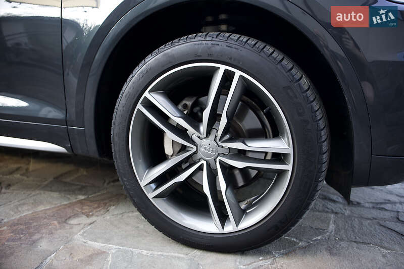 Позашляховик / Кросовер Audi Q5 2017 в Самборі