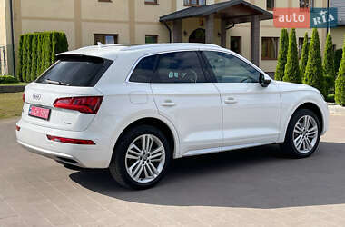 Внедорожник / Кроссовер Audi Q5 2019 в 