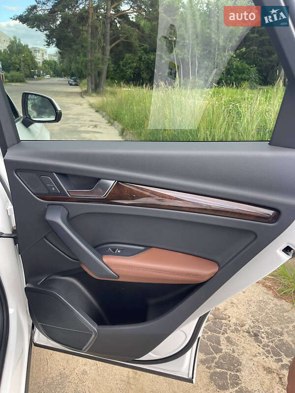 Внедорожник / Кроссовер Audi Q5 2019 в Львове